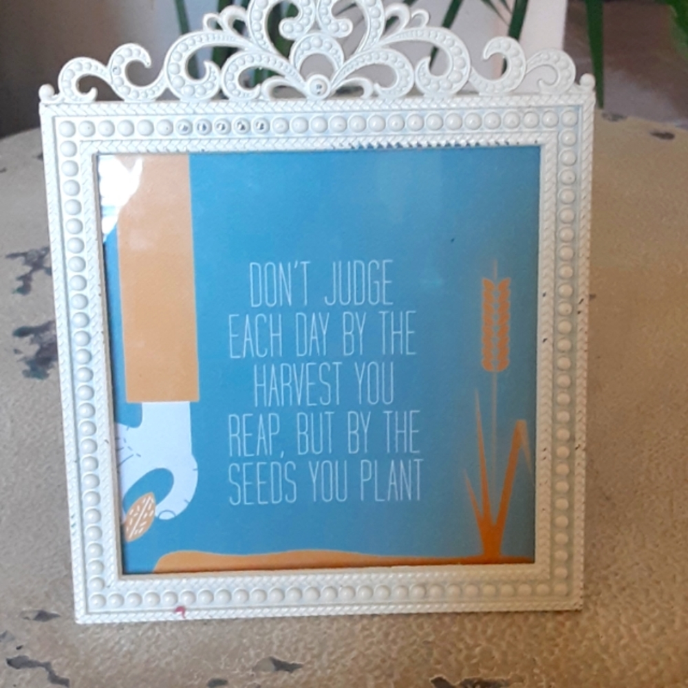 Metal Filigree Frame w Inspirational Message
